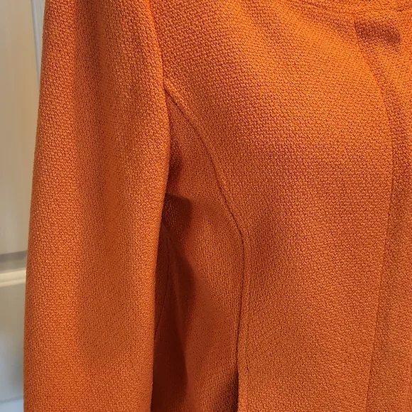 St. John Jacket/tank set, 6, S - Picture 6 of 16